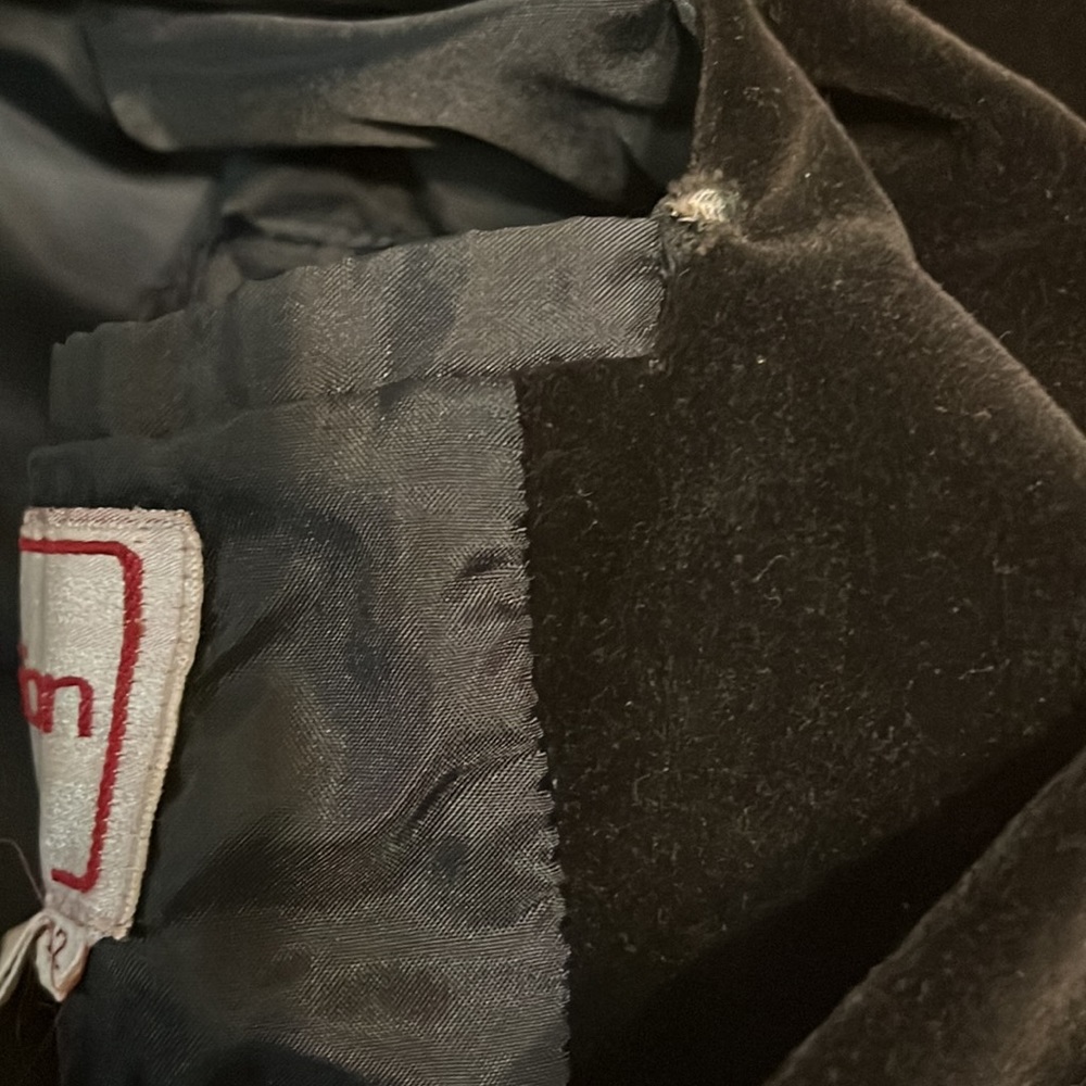 L’Avion Double Breasted Velvet Waist Jacket, Black |L - Picture 15 of 15